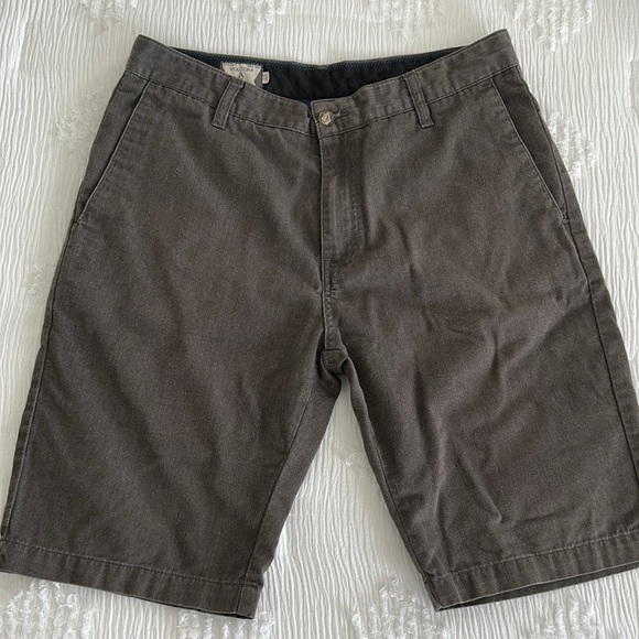 Volcom Shorts - Picture 1 of 9